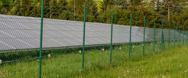 Prix d'une clôture en grillage - AlloJardin