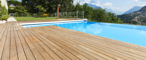 terrasse bois pin piscine