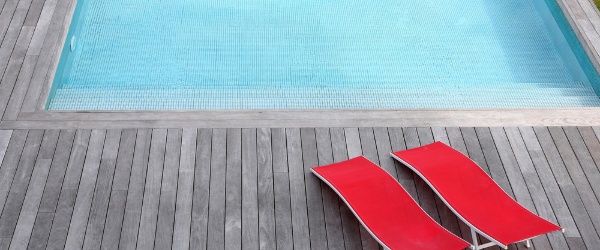 terrasse piscine en bois